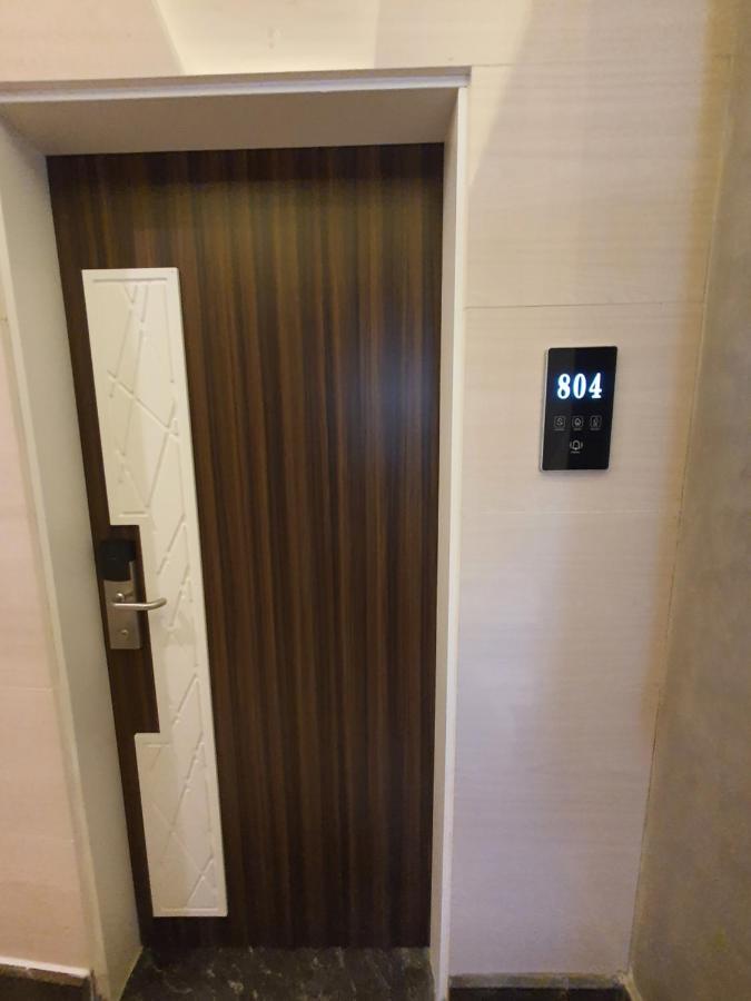 Fleet Club Mahrousa Alexandria Exterior foto A door with a doorbell